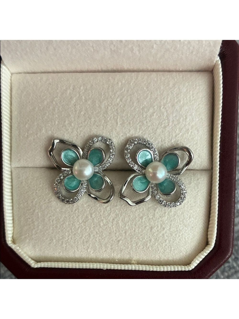 Elegant Silver and Blue Floral Pearl Earrings
